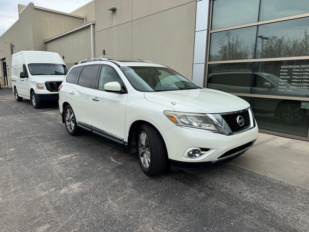 Used 2015 Nissan Pathfinder Platinum SUV