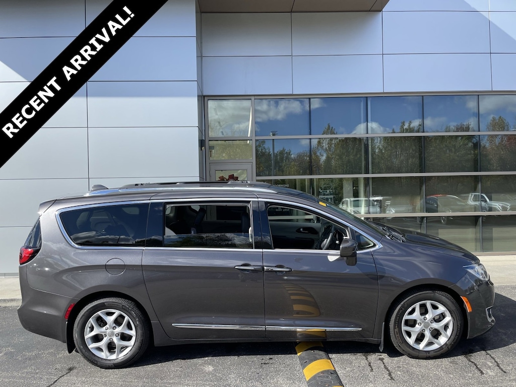Used 2017 Chrysler Pacifica Touring L Plus Van