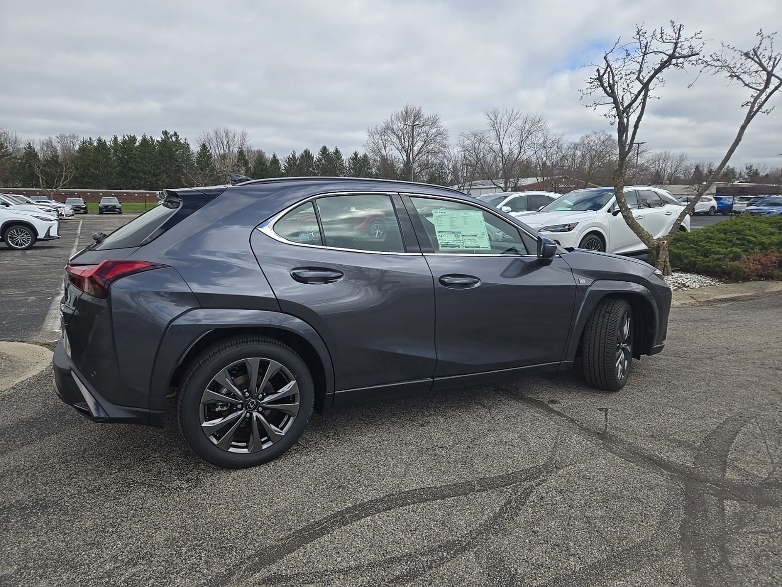 2026 Lexus UX Hybrid 300h F Sport Design - Photo 8