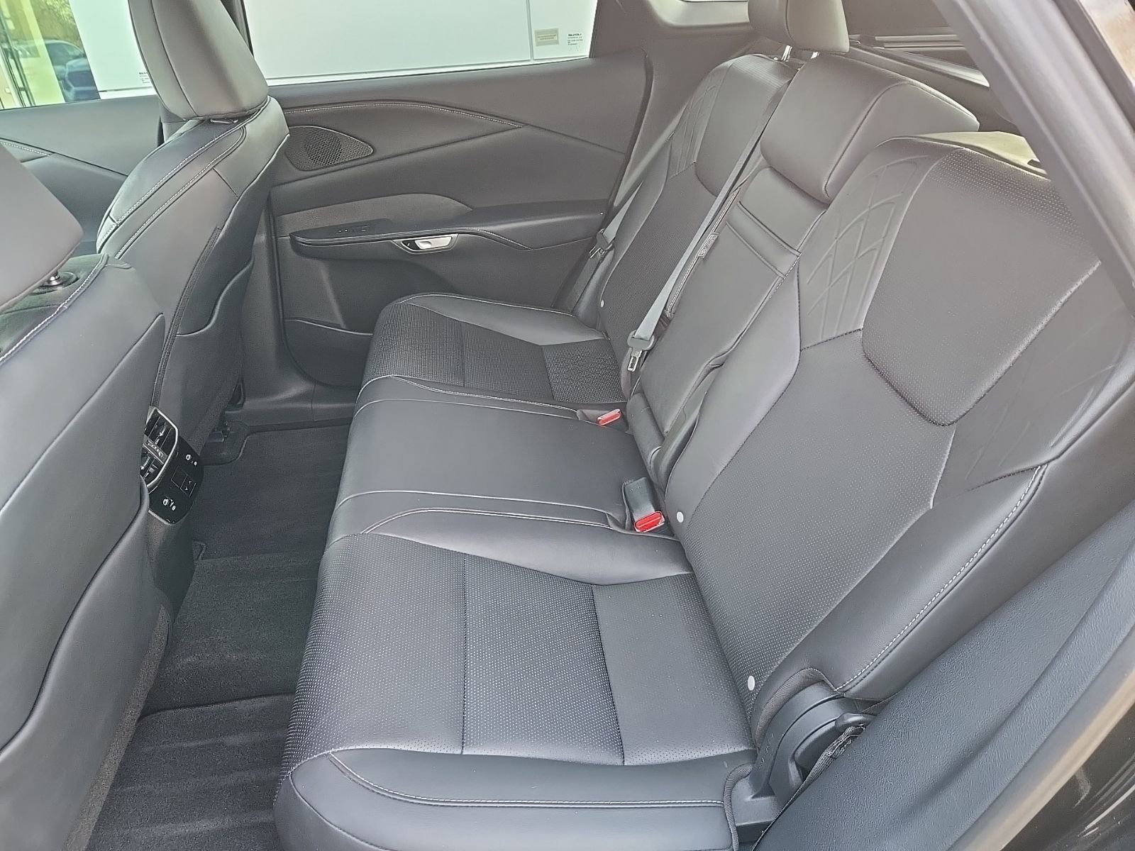 2024 Lexus RX 350 - Photo 29