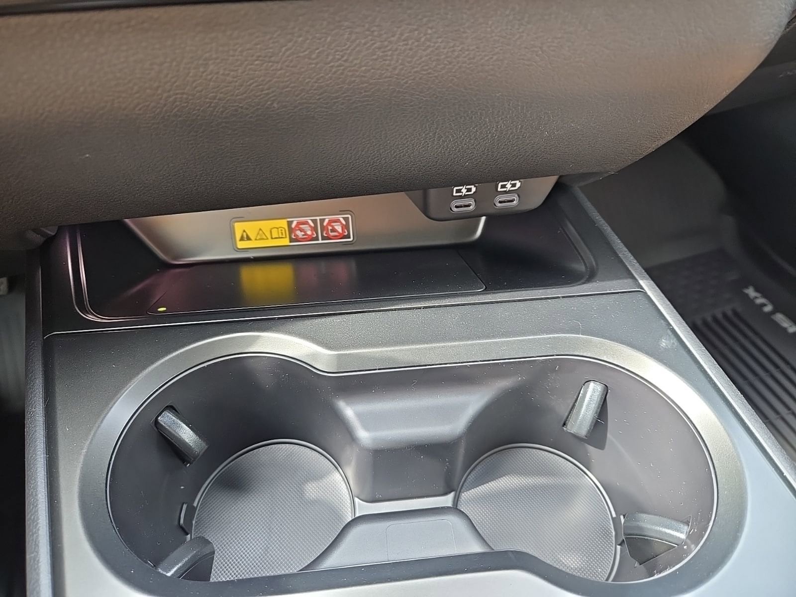 2026 Lexus UX Hybrid 300h Premium - Photo 40