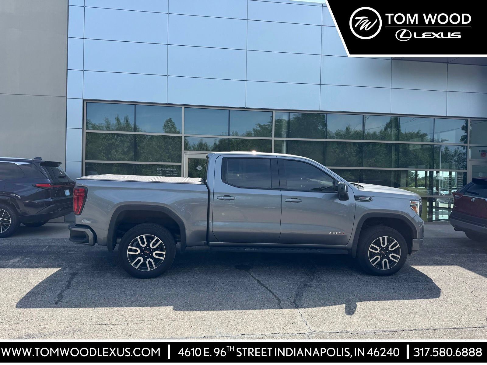 2021 GMC Sierra 4WD Crew Cab Short Box AT4's photo