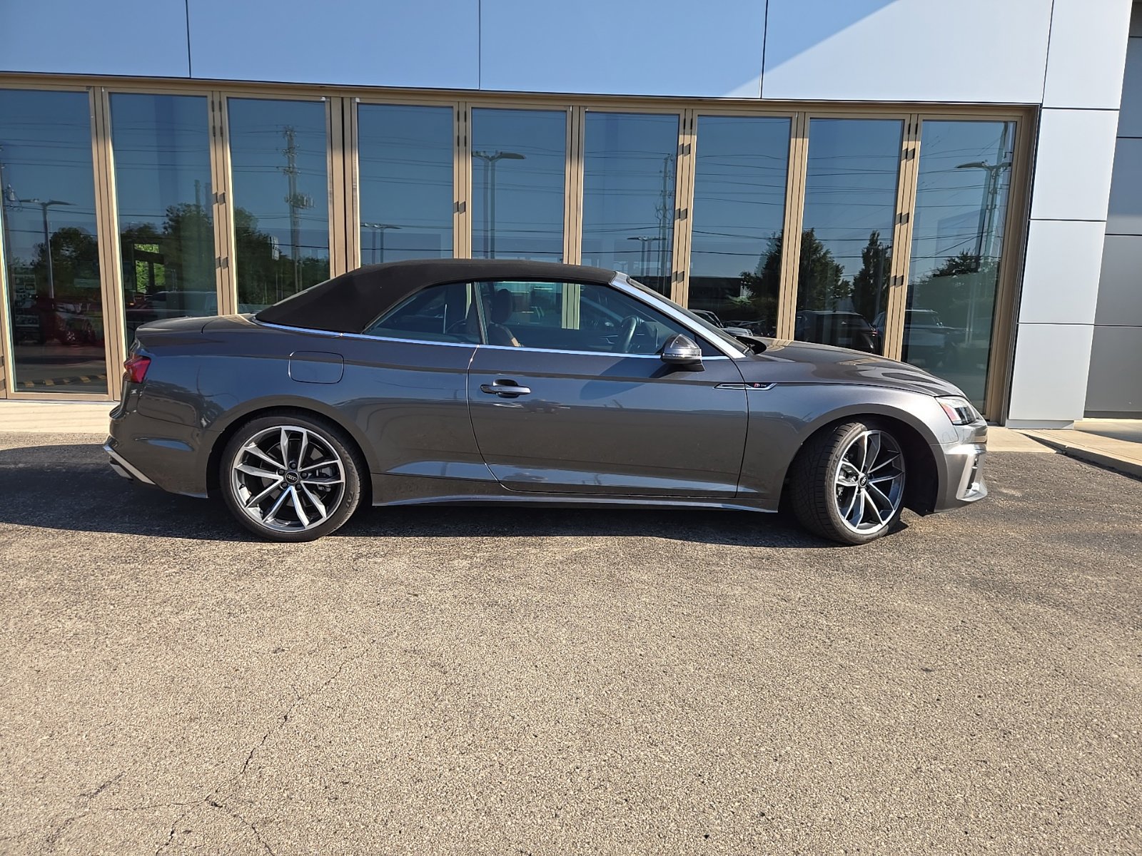2024 Audi A5 45 S line Premium Cabriolet