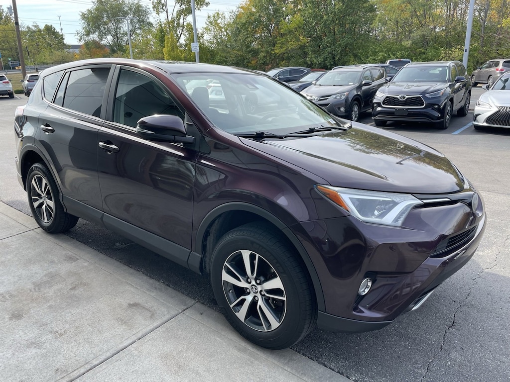 Used 2018 Toyota RAV4 XLE SUV