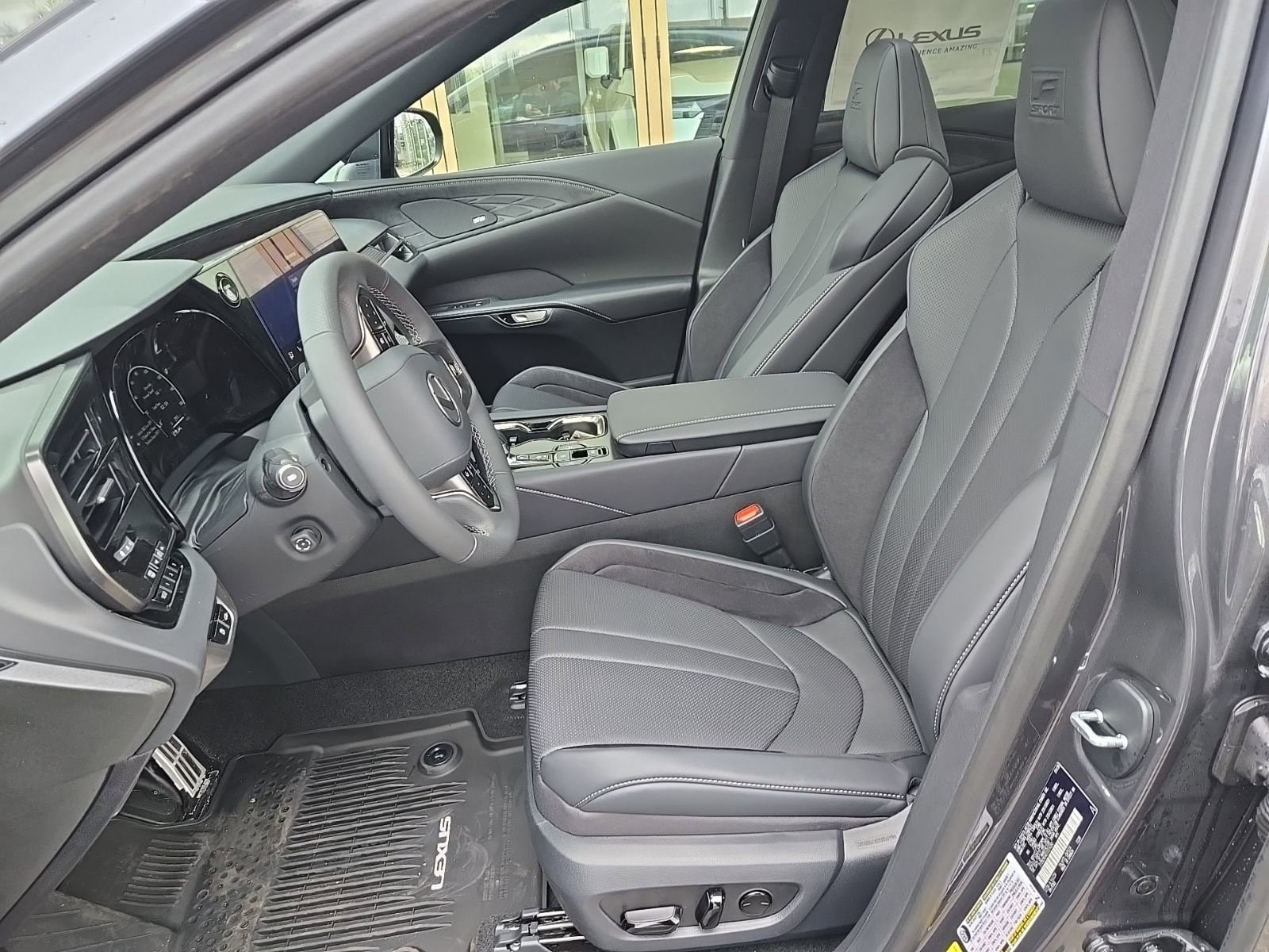 2026 Lexus RX 500h F-Sport - Photo 19