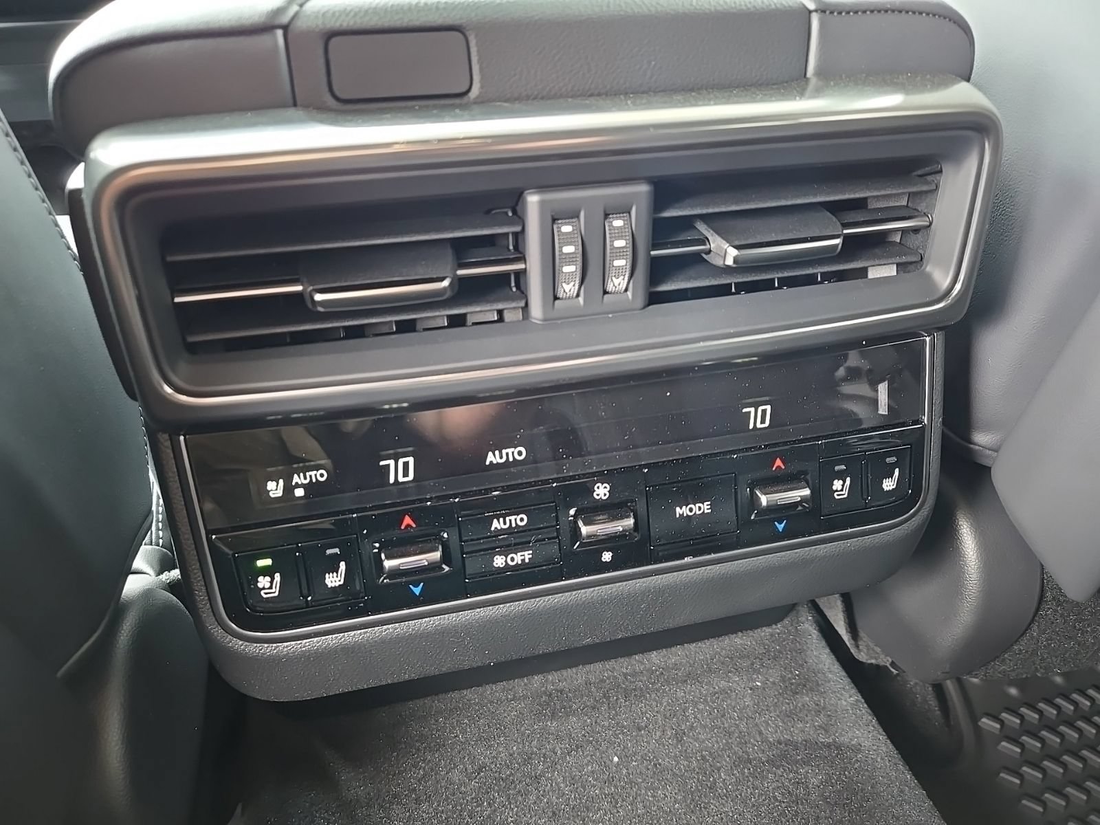 2026 Lexus LX 600 F-Sport - Photo 37
