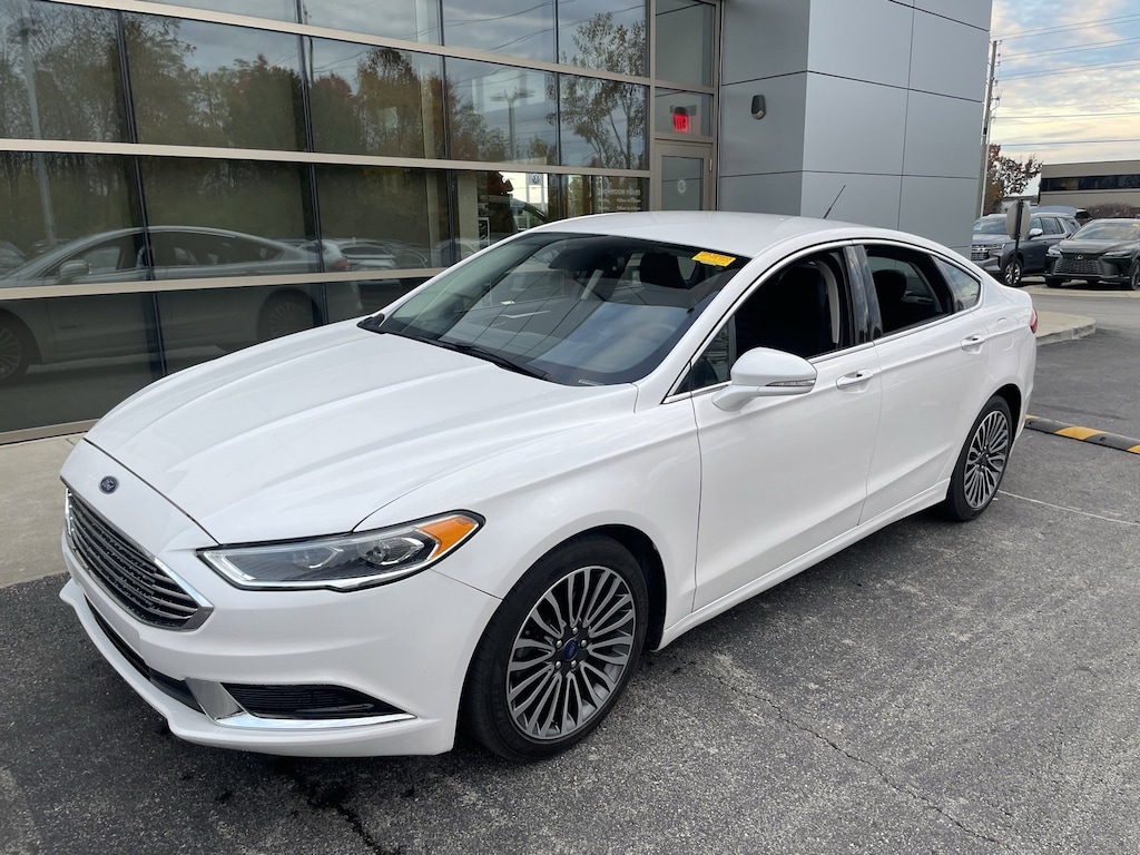 Used 2018 Ford Fusion Hybrid SE Sedan