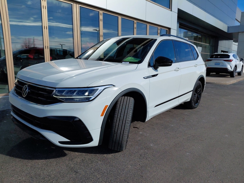 Used 2022 Volkswagen Tiguan 2.0T SE R-Line Black SUV