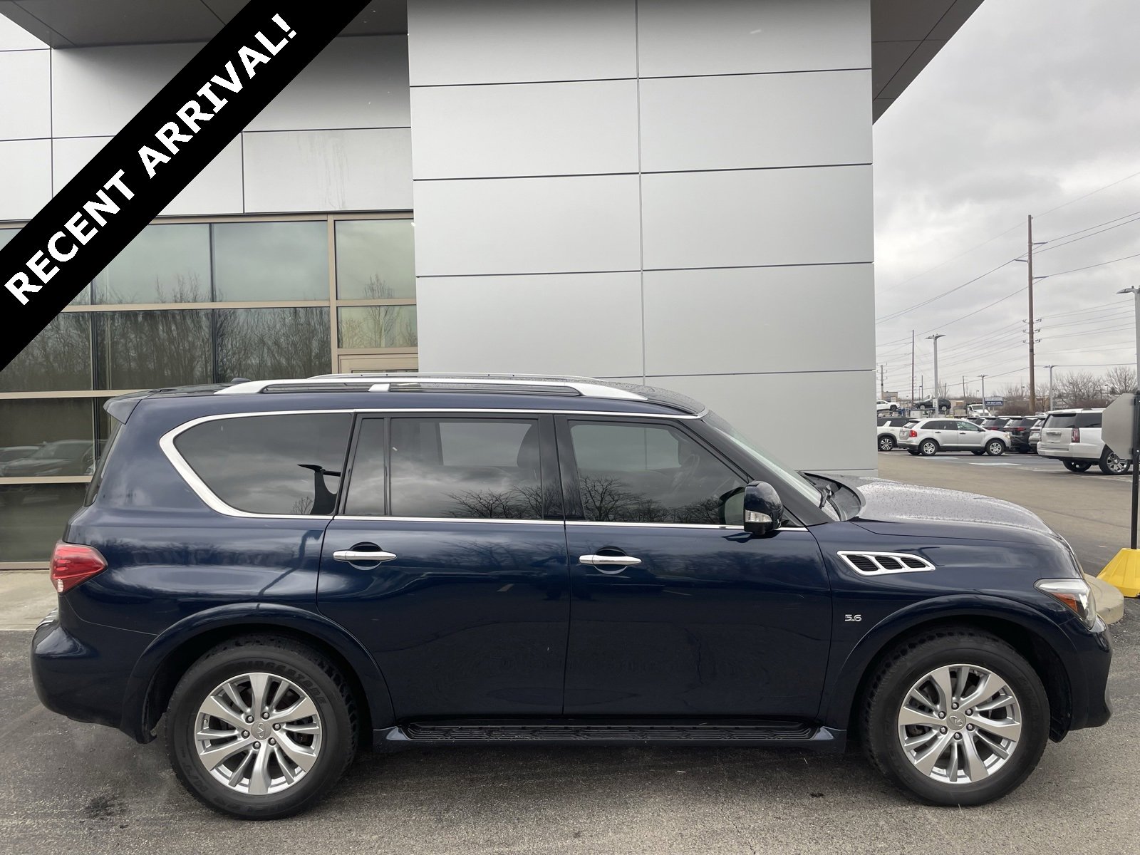 2017 INFINITI QX80 Base's photo