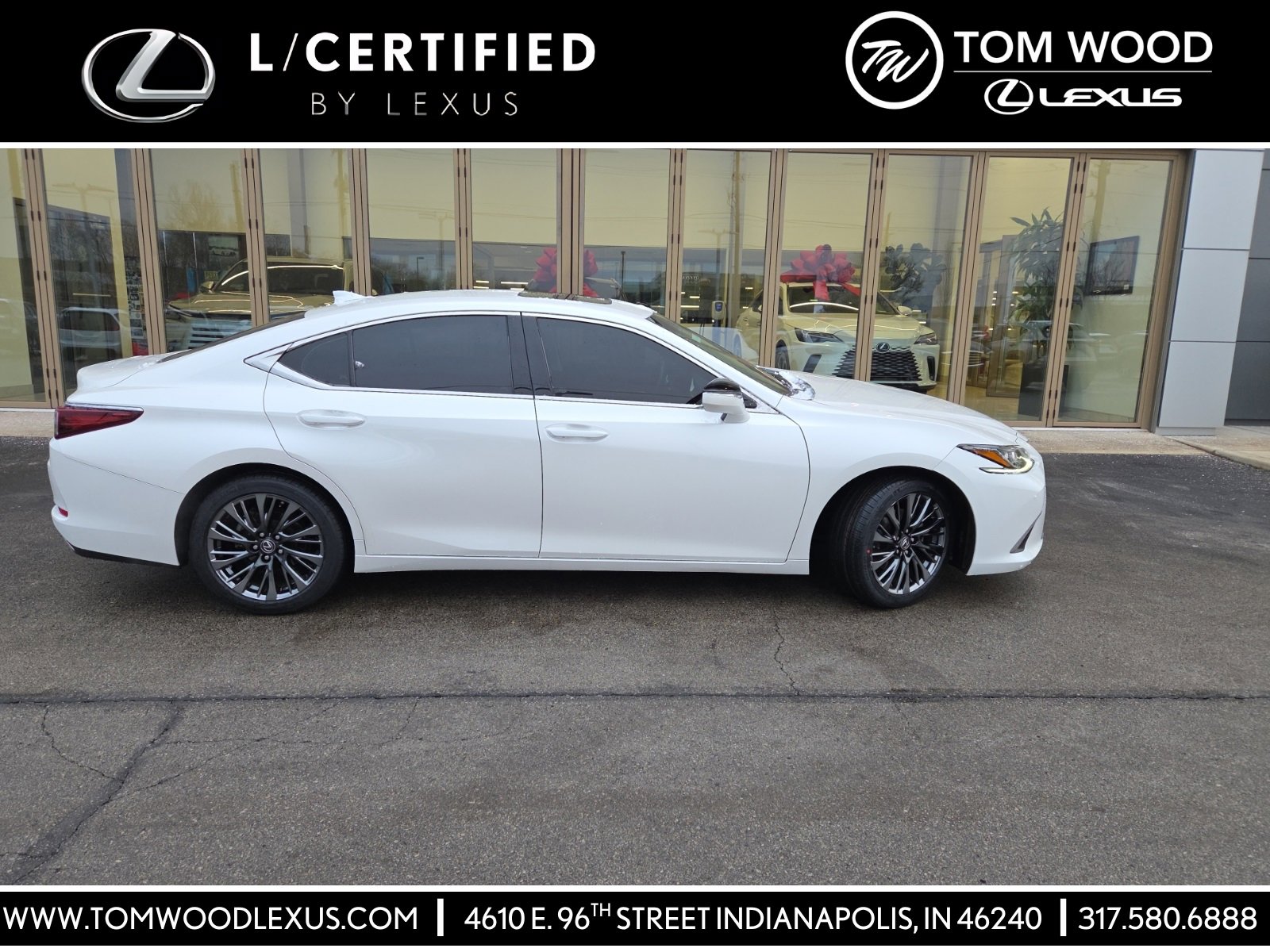 2020 Lexus ES 350's photo