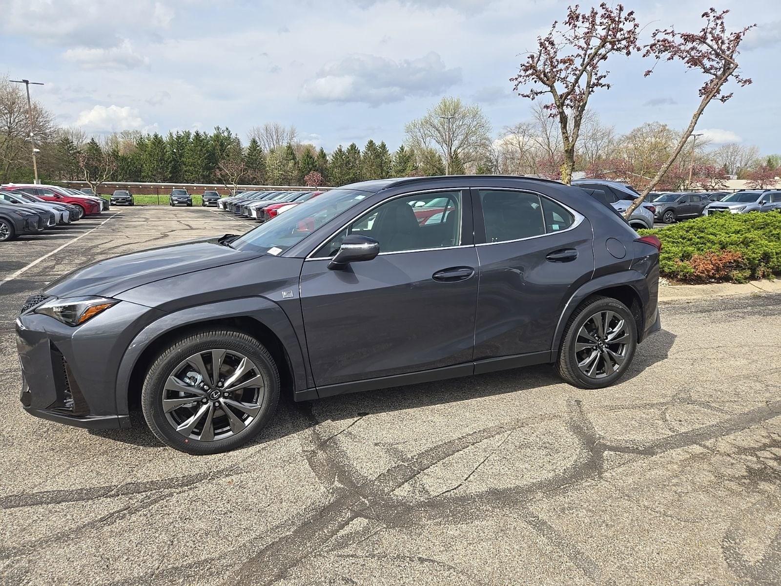 2026 Lexus UX Hybrid 300h F Sport Design - Photo 16