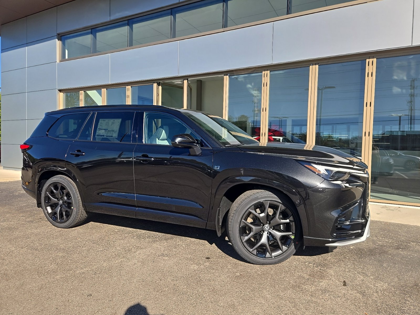 2026 Lexus TX Hybrid