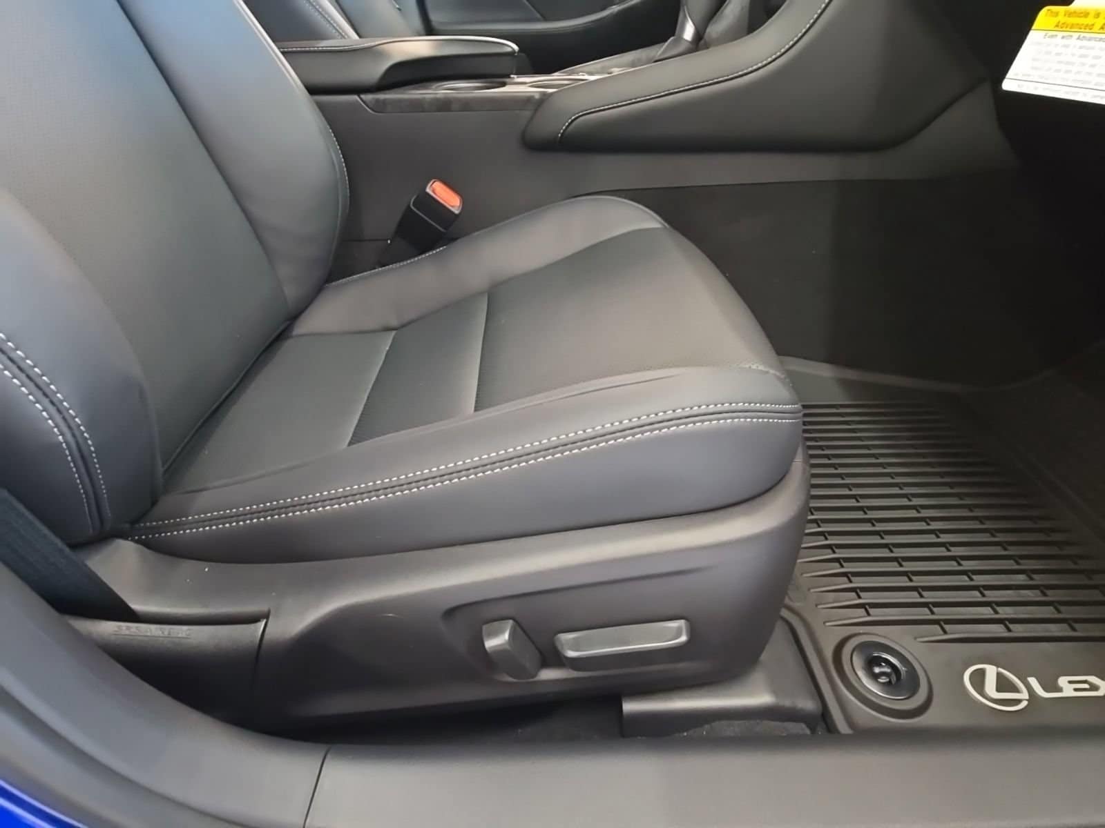 2026 Lexus IS 350 F SPORT DESIGN - Photo 25