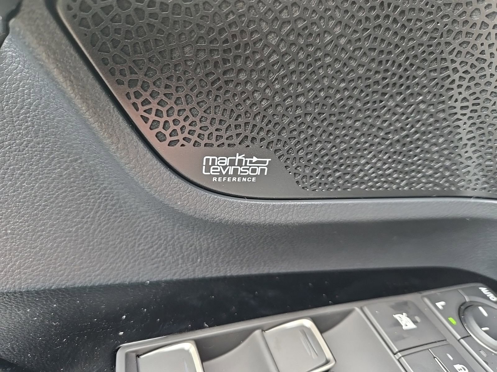 2026 Lexus LX 700h Luxury - Photo 25