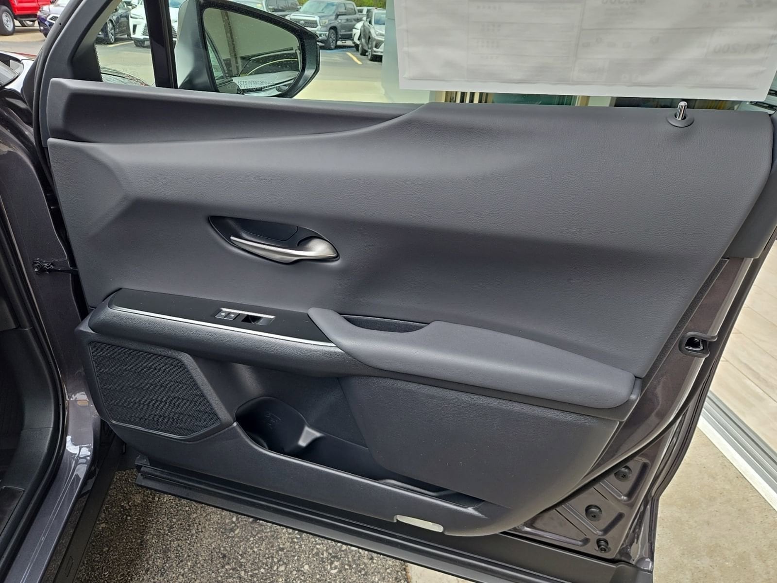 2026 Lexus UX Hybrid 300h F Sport Design - Photo 28
