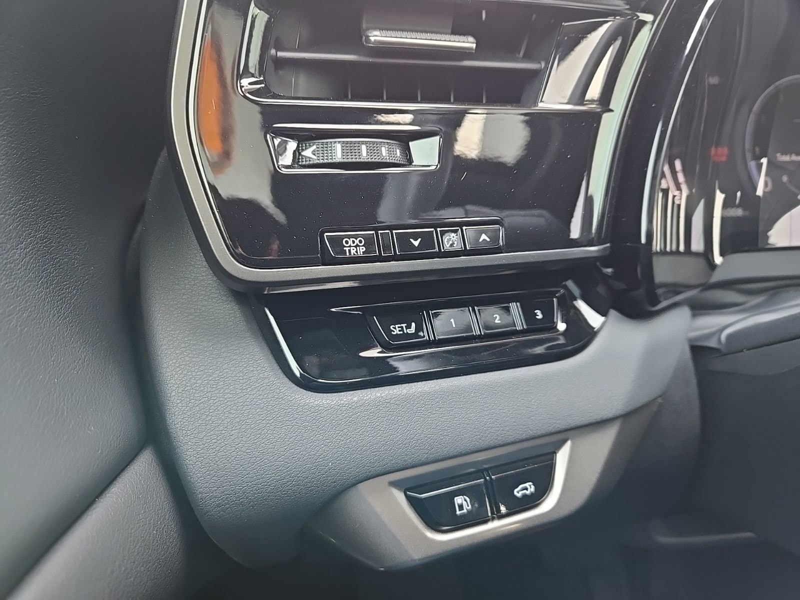2024 Lexus RX 350 - Photo 35
