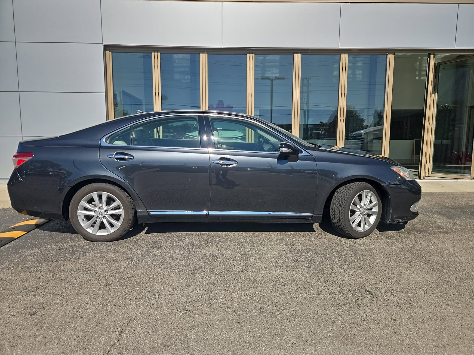 2011 Lexus ES