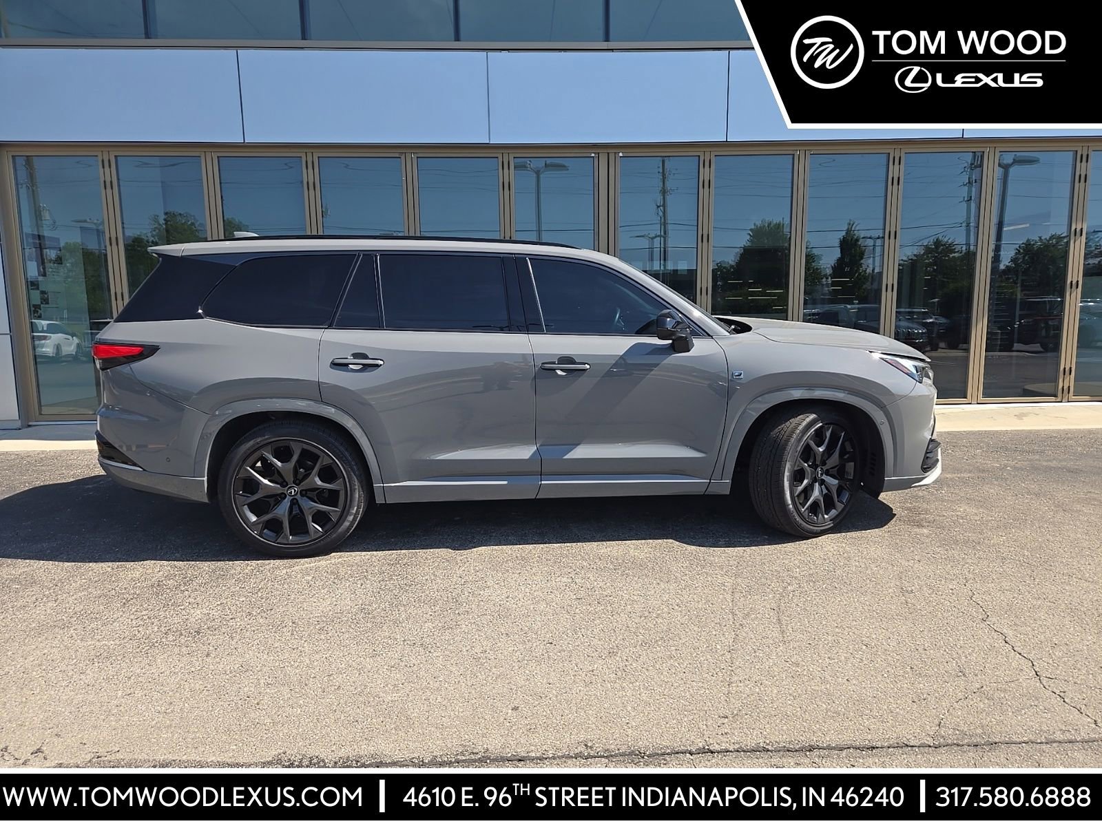 2024 Lexus TX 500h 500h F Sport Luxury's photo