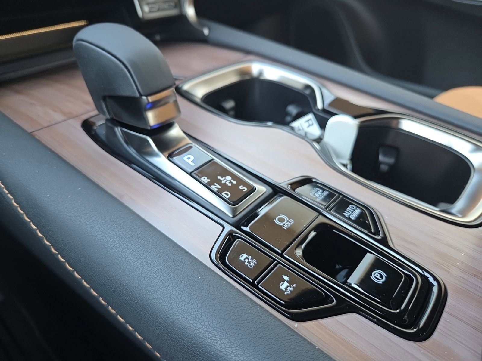 2026 Lexus RX 450h+ Premium - Photo 33