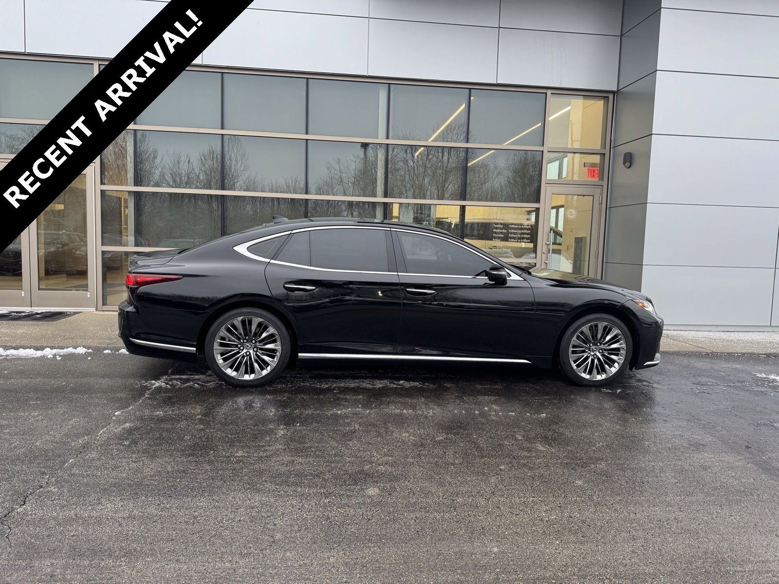 2021 Lexus LS Base's photo