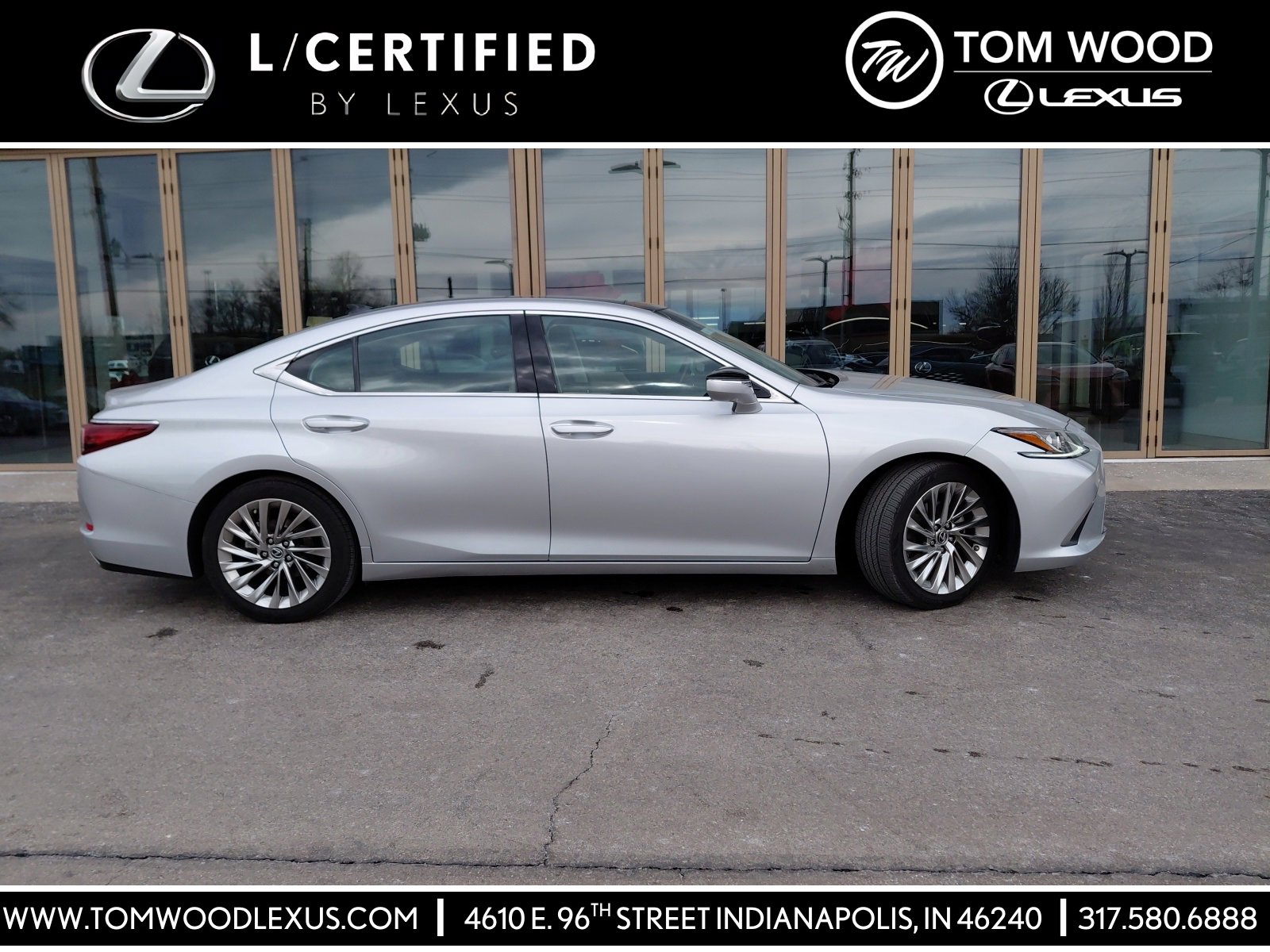 2019 Lexus ES Base's photo