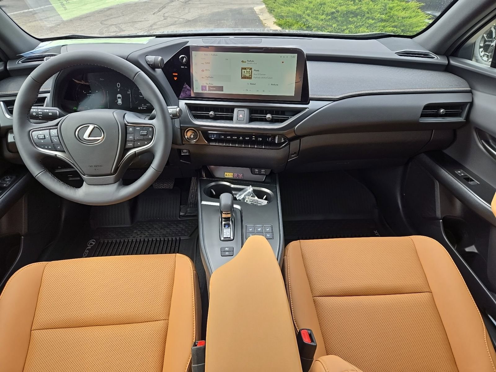 2026 Lexus UX Hybrid 300h Premium - Photo 33