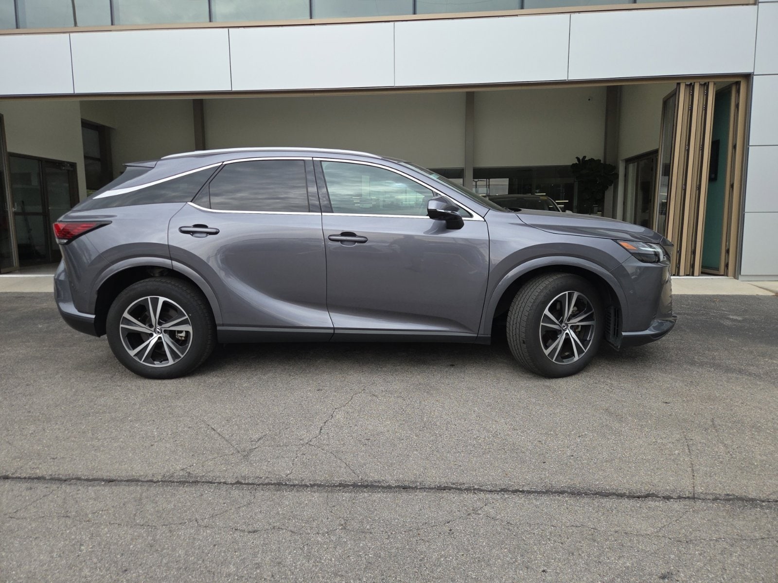 2023 Lexus RX Hybrid