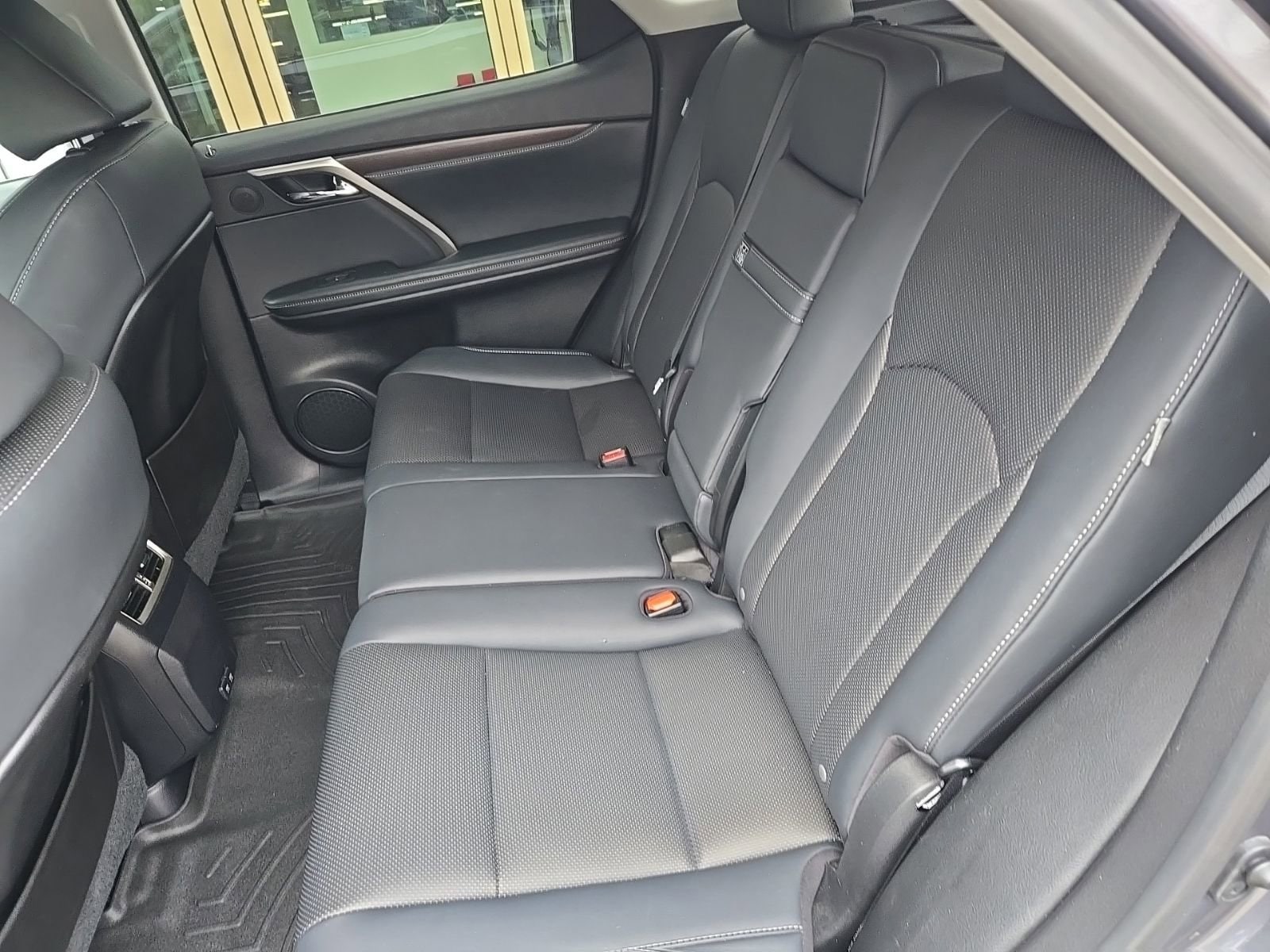 2021 Lexus RX Hybrid 450h - Photo 33
