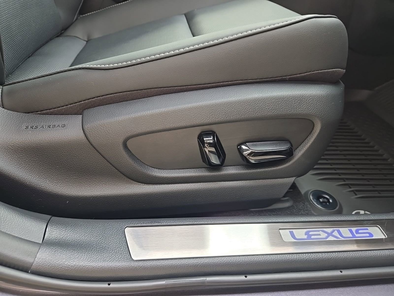 2026 Lexus UX Hybrid 300h F Sport Design - Photo 27