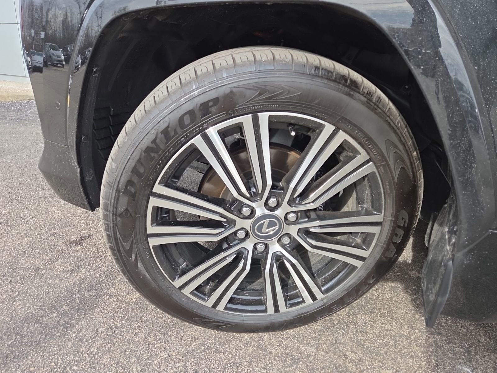 2025 Lexus LX 700h Luxury - Photo 19