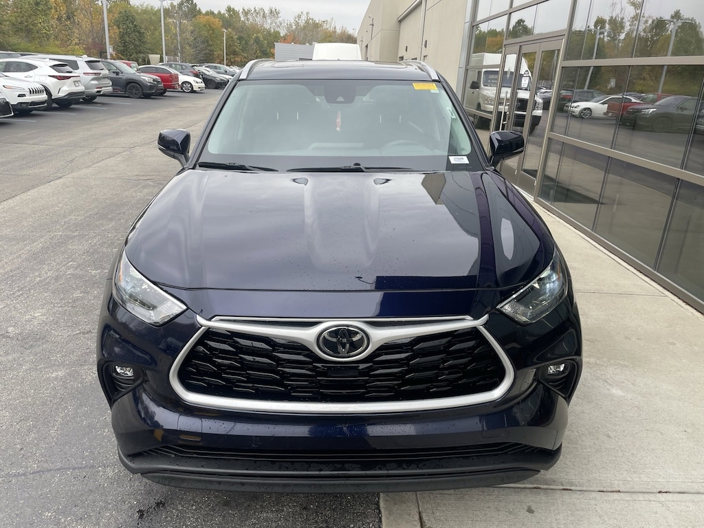 Used 2024 Toyota Highlander XLE SUV