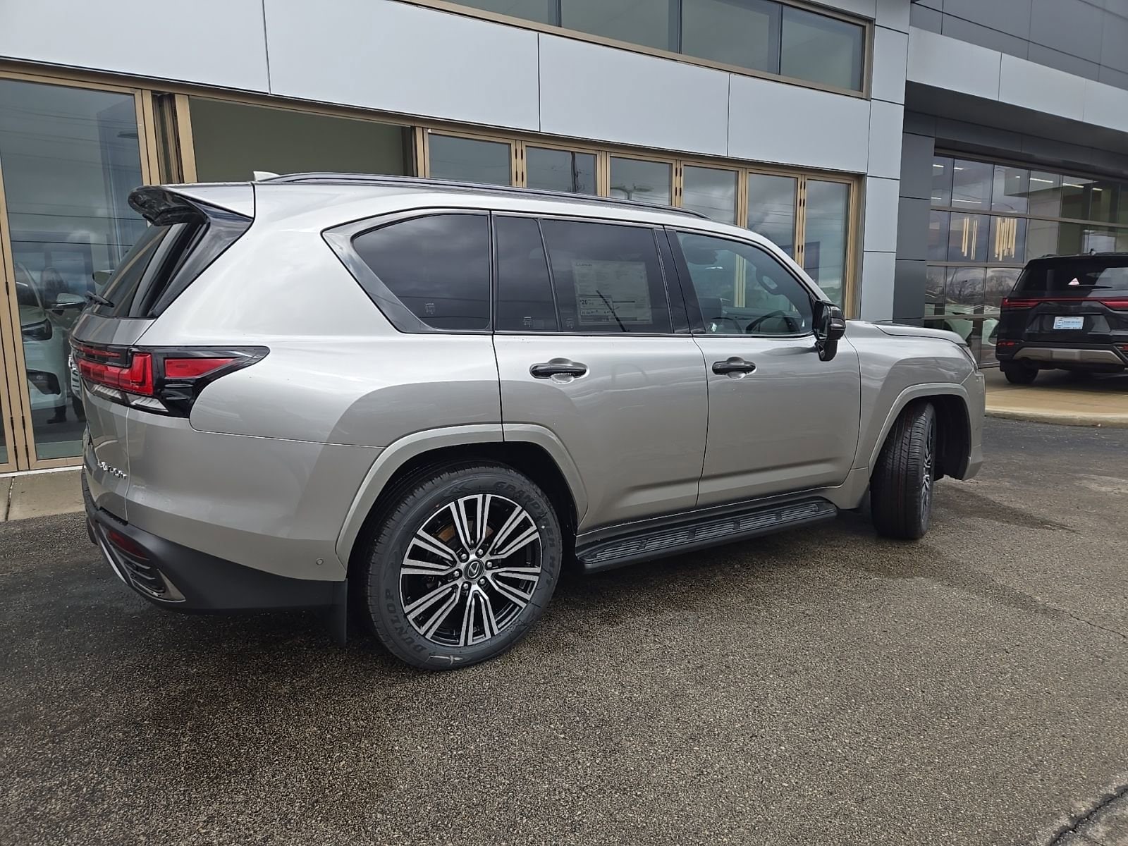 2026 Lexus LX 700h Luxury - Photo 8