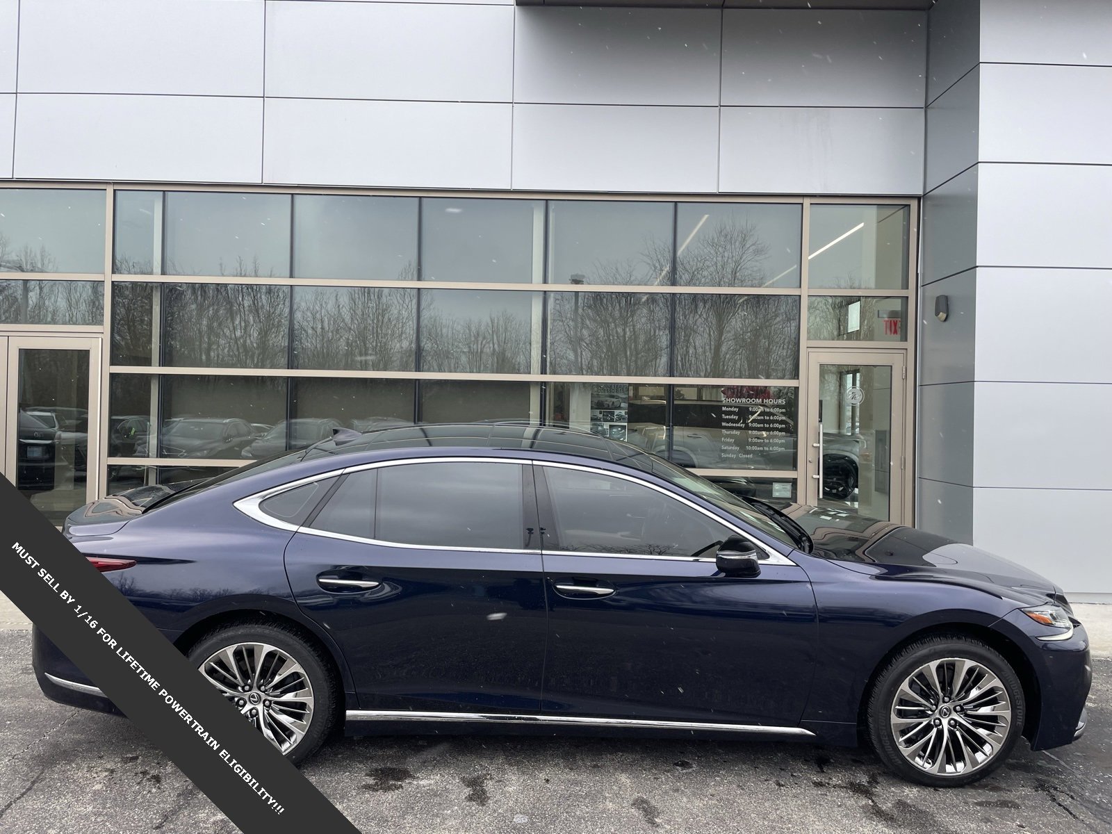 2018 Lexus LS Base's photo