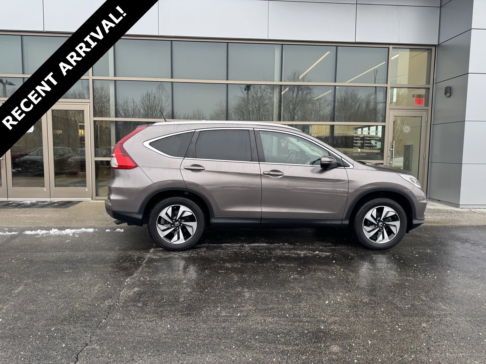 2016 Honda CR-V Touring's photo