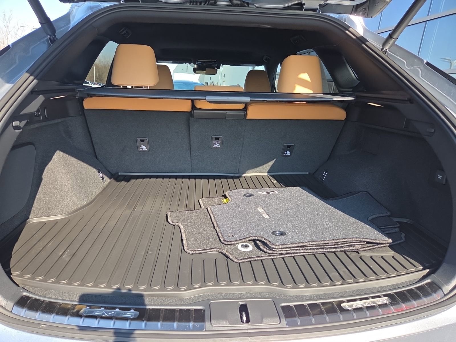 2026 Lexus RX 450h+ Premium - Photo 21