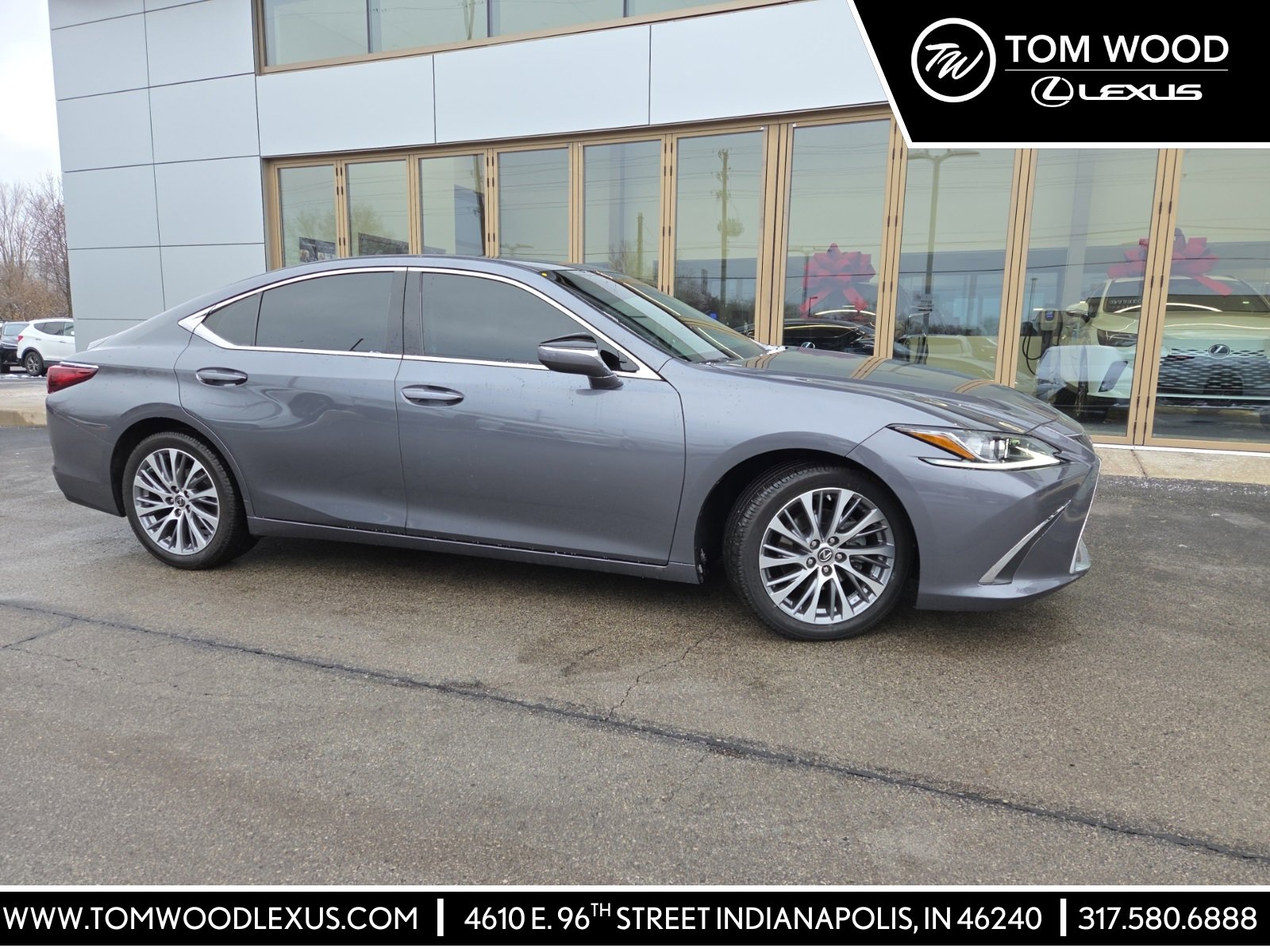 2020 Lexus ES 350's photo