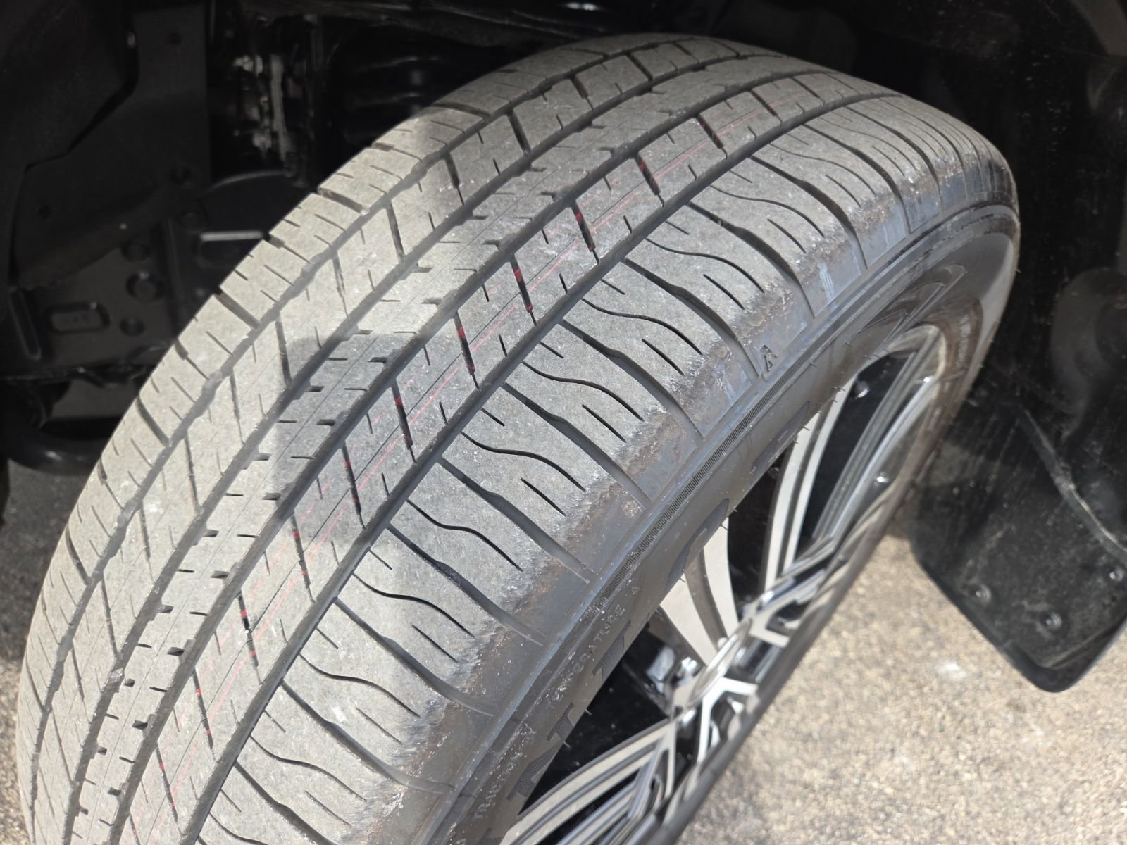 2025 Lexus LX 700h Luxury - Photo 20