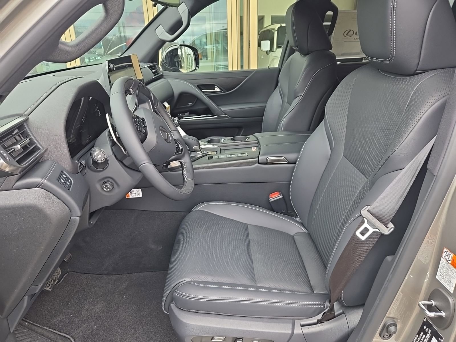 2026 Lexus LX 700h Luxury - Photo 21