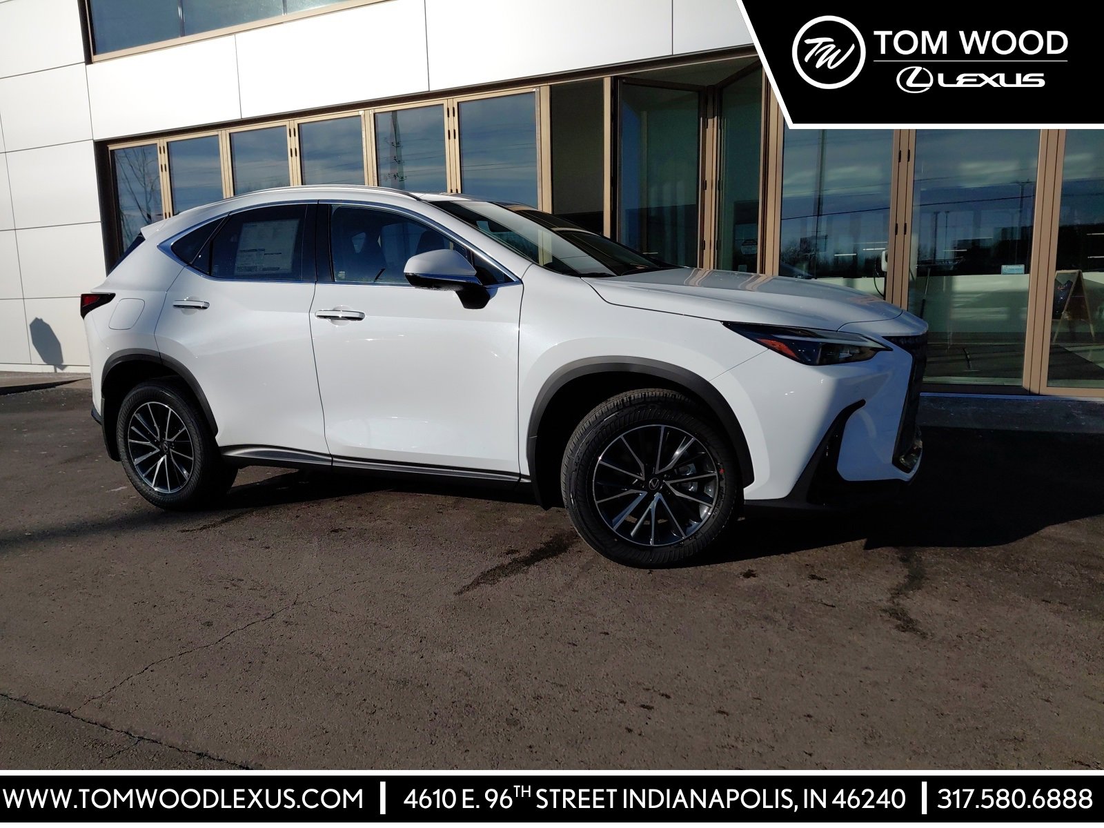 2026 Lexus NX PHEV 450h+'s photo