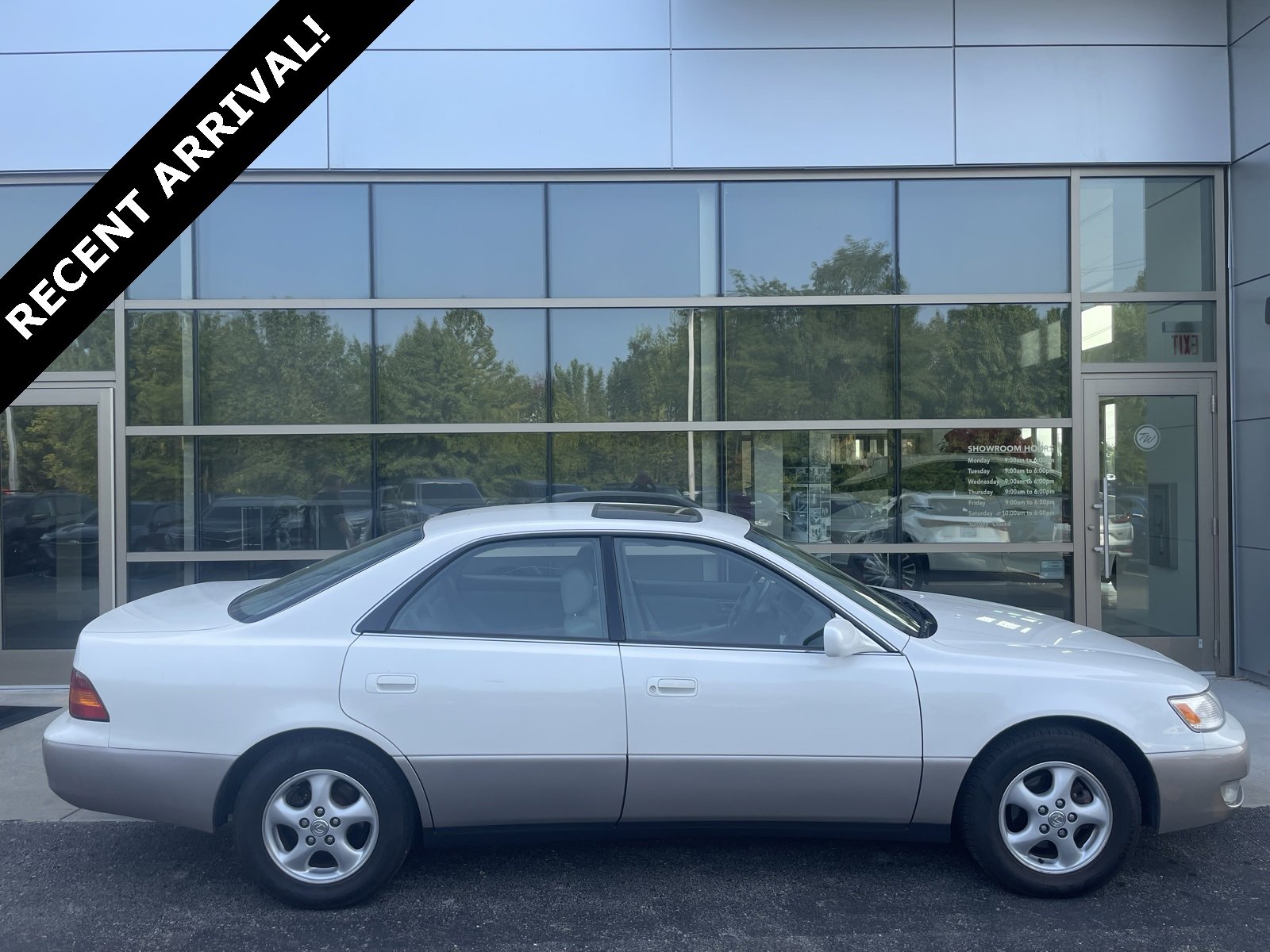 1998 Lexus ES 300 Base