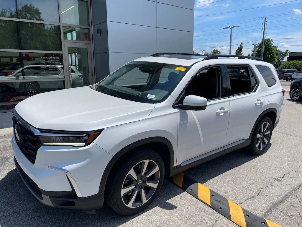Used 2023 Honda Pilot Elite SUV