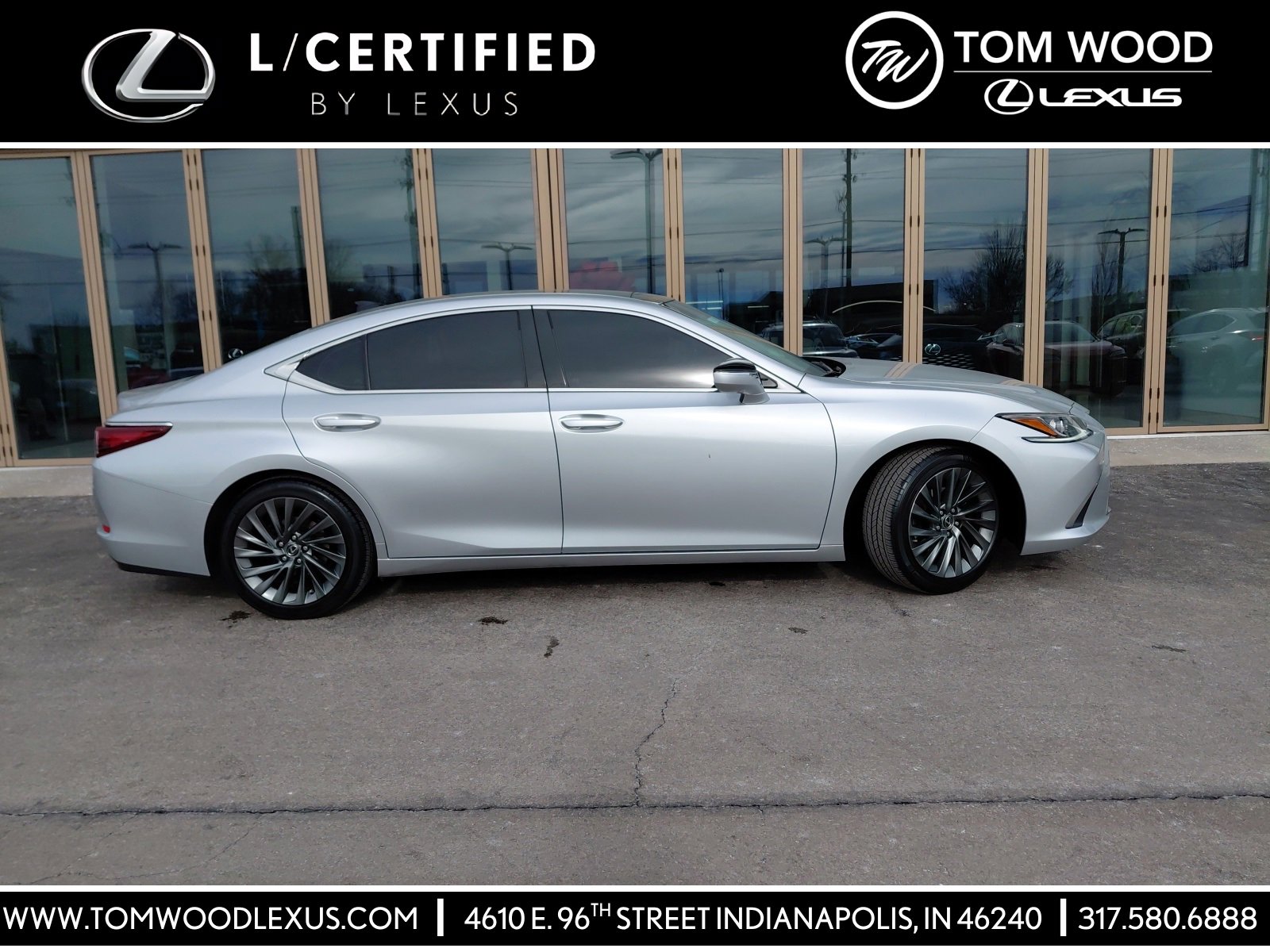 2019 Lexus ES Base's photo