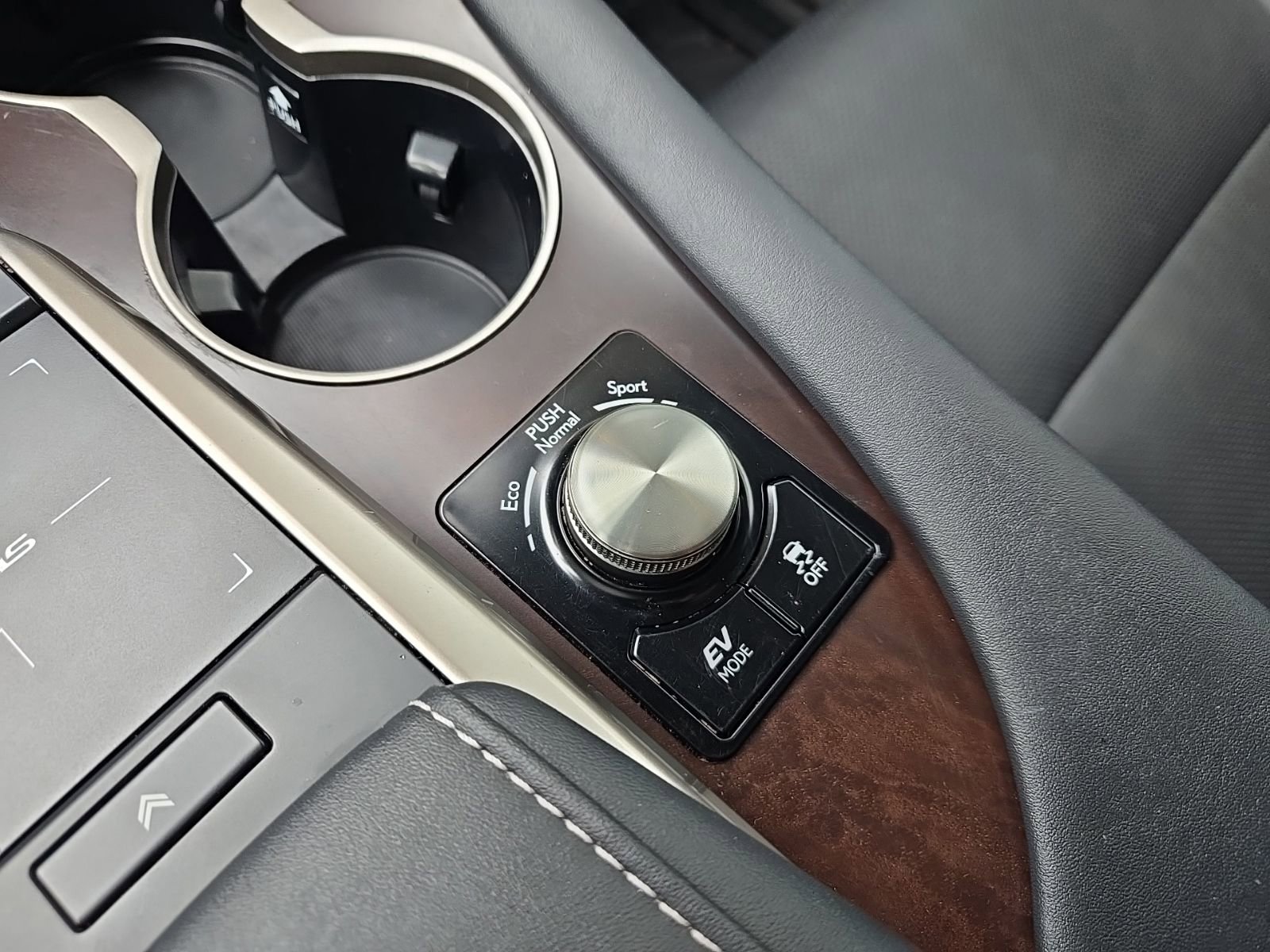 2021 Lexus RX Hybrid 450h - Photo 45