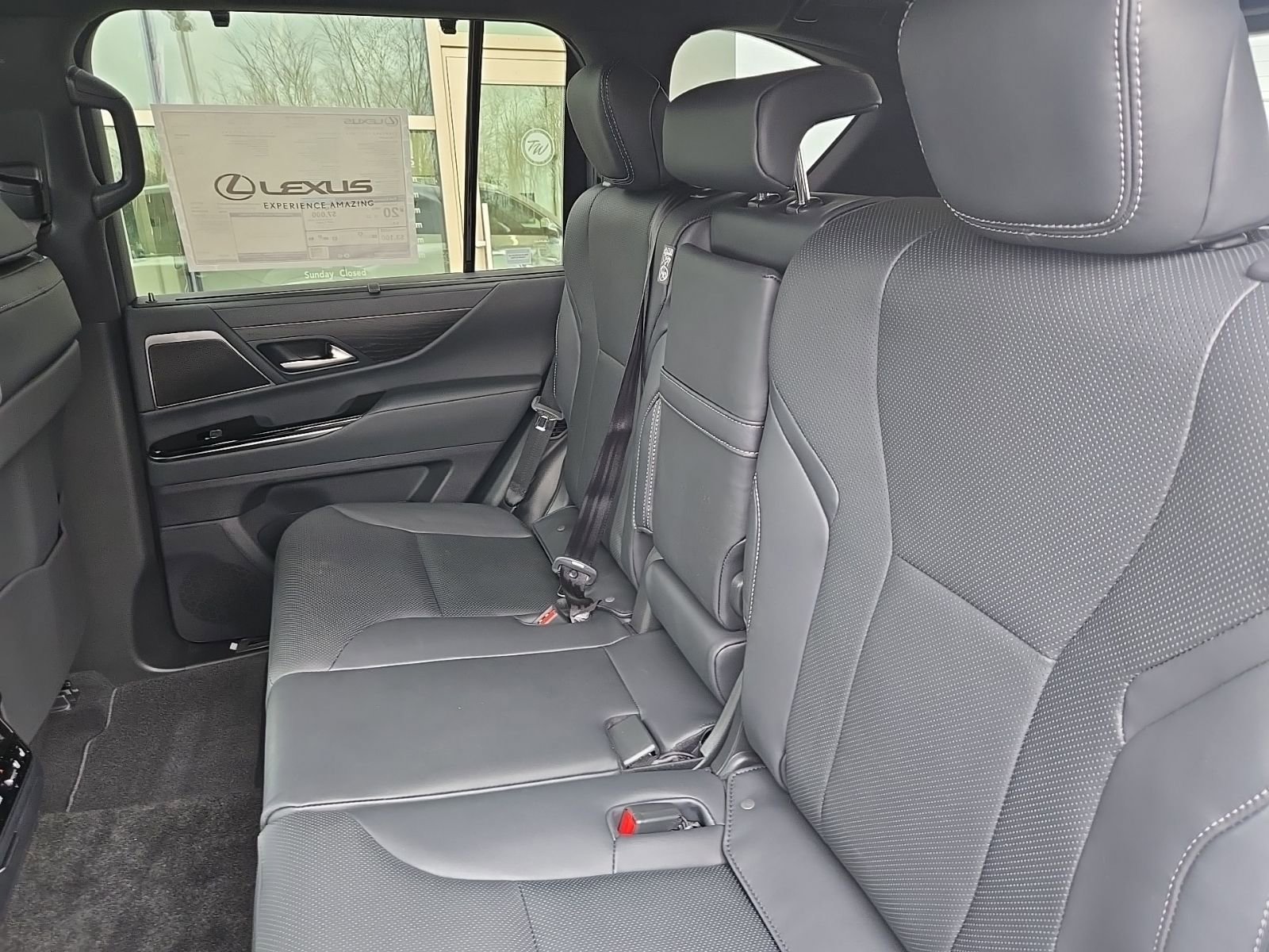 2026 Lexus LX 700h Luxury - Photo 31