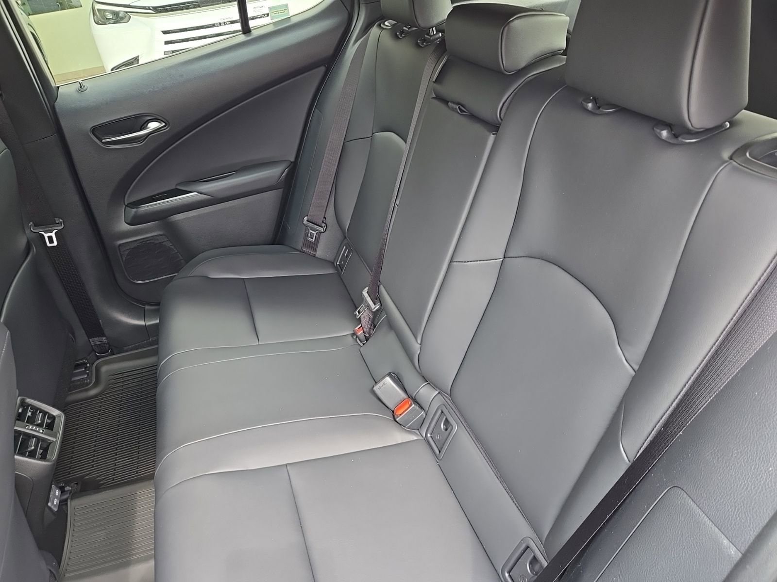 2026 Lexus UX Hybrid 300h F Sport Design - Photo 31
