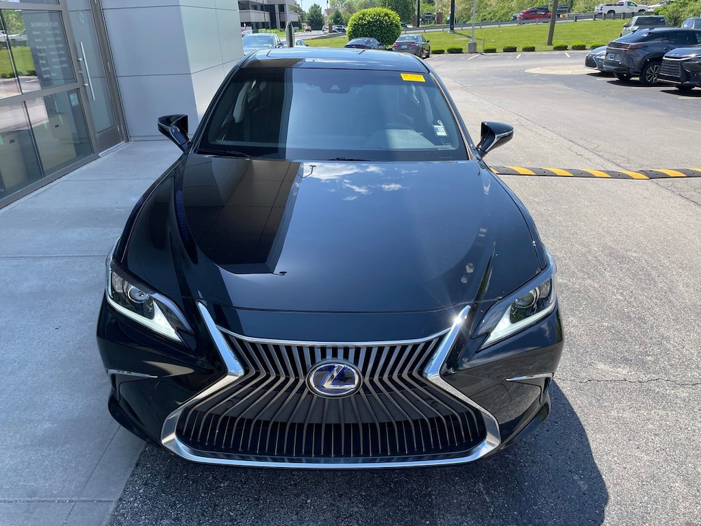 Used 2019 Lexus ES 300h Sedan