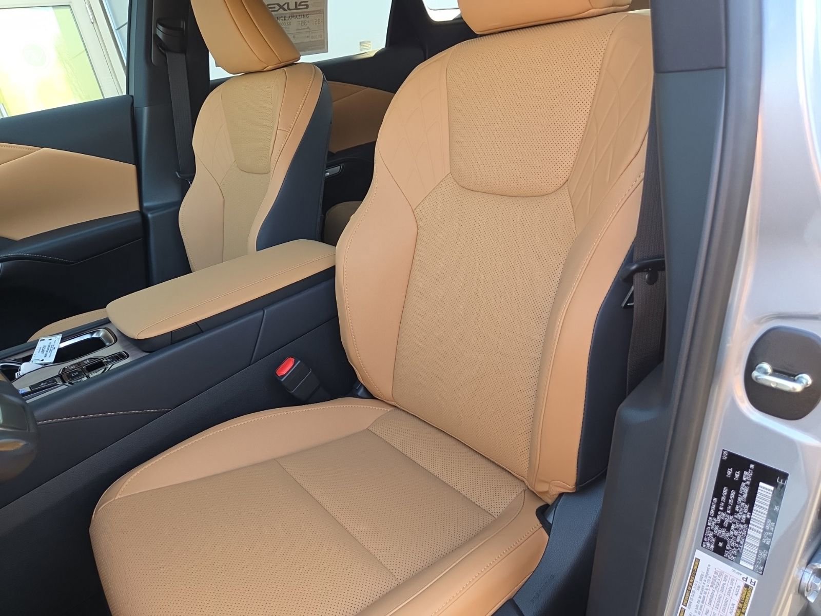 2026 Lexus RX 450h+ Premium - Photo 15