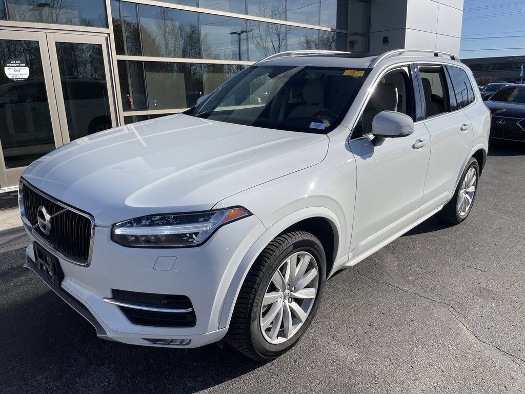 Used 2016 Volvo XC90 T6 Momentum SUV