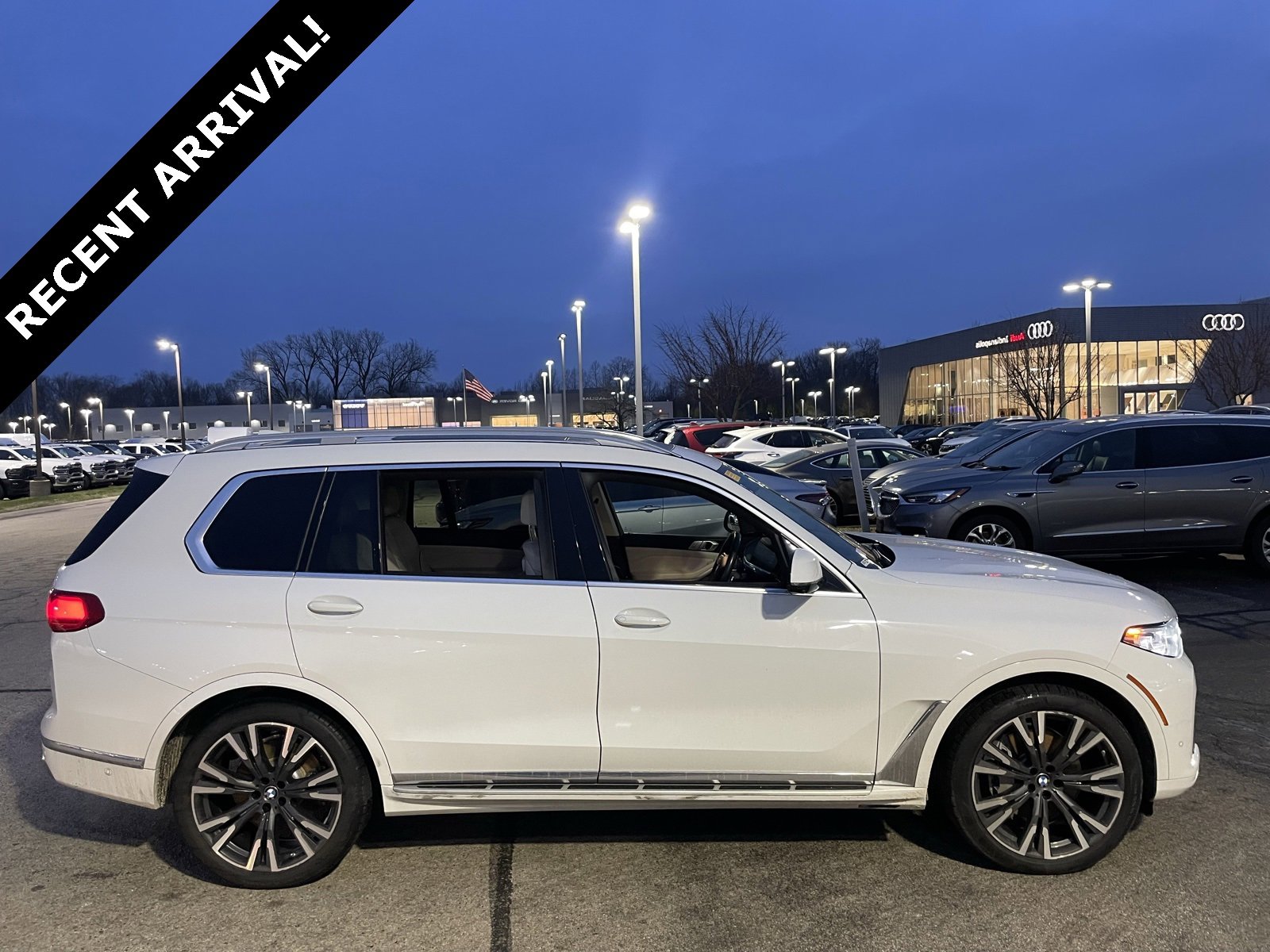 2020 BMW X7 40i's photo