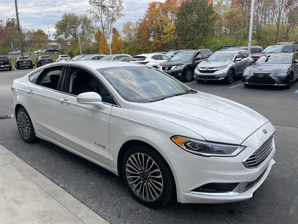 Used 2018 Ford Fusion Hybrid SE Sedan